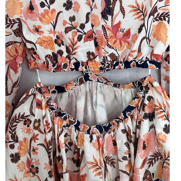 Chelsea & Violet Long Sleeve Floral Batik Print Mini Cut-Out Dress Size 4 - Picture 6 of 9